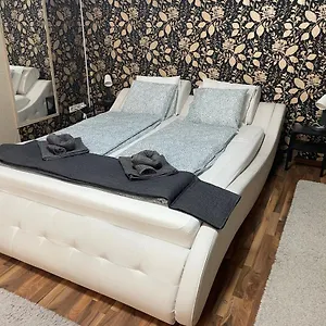 Apartman Lovely On Raday Corso